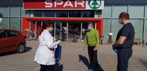 Kirurške maske za trgovke.